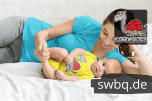 schwarzwald baby body - dinosaurier mit bollenhut