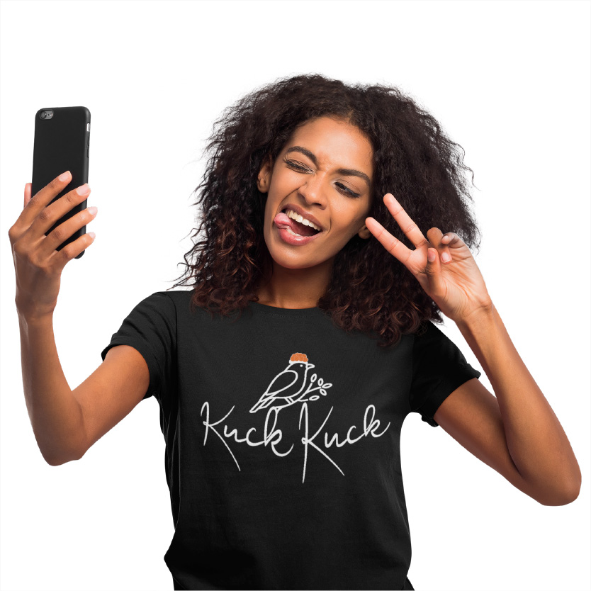 schwarzwald frauen t-shirt - Kuckuck ruf -mit der aufschrift kuckkuck und einer zeichnung von einem kuckuck mit bollenhut