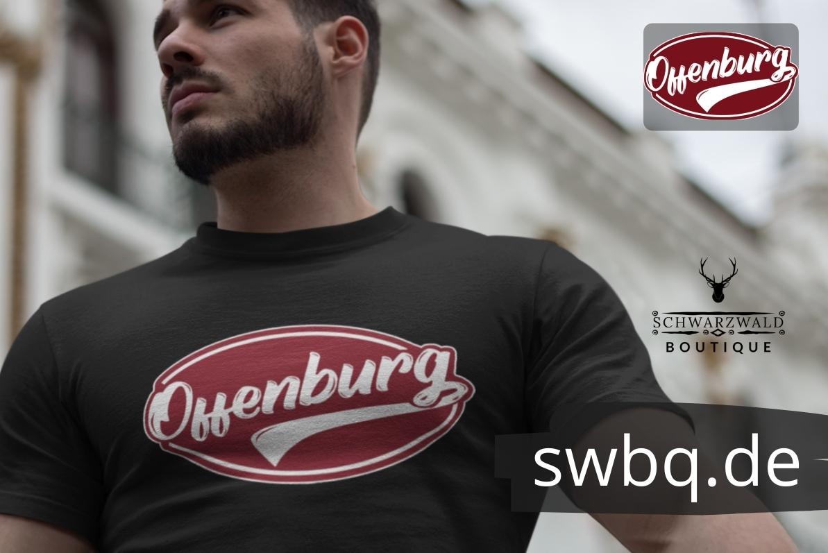 mann mit bart mit schwarzem shirt mit aufdruck offenburg