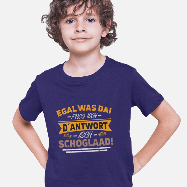 junge mit blauem tshirt mit alemannisch badisch fuer naschkatzen motiv