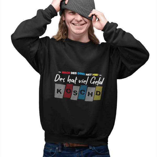 mann mit muetze und schwarzem hoodie mit motiv alemannisch fuer anfaenger teil 0815