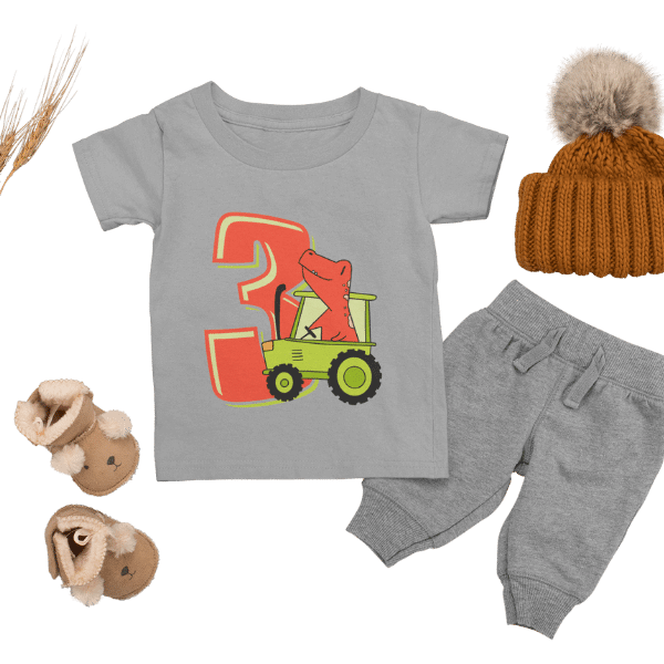 graues t-shirt fuer kinder mit 3. geburtstag schwarzwald design mit accessoires