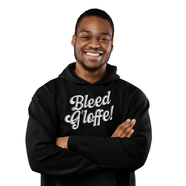 mann im studio mit schwarzem hoodie mit bleed gloffe alemannischer spruch design