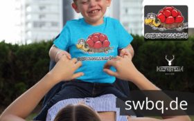 schwarzwald baby t-shirt - schildkroete mit bollenhut