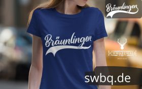 langhaarige frau mit blauem shirt mit braeunlingen design